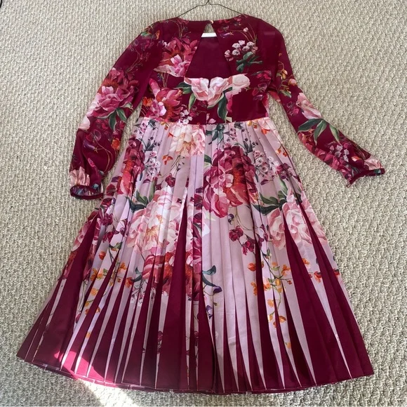 Ted Baker Pleated Midi Dress in Serenity Floral Print Size 1 (2) - Picture 2 of 9